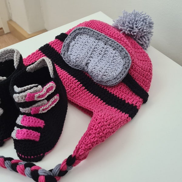 Ready to ship // Crochet ski booties and ski hat with goggles // pink, black, grey