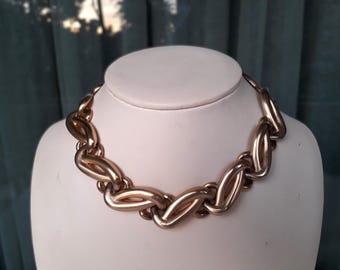 Vintage Gold Tone Chain Jewelry Set: Wide Link Choker Necklace & Bracelet