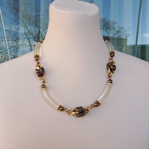 Clear Lucite Necklace, Chunky vintage necklace, Gold lucite necklace, Chain with lucite necklace, Gift resin beads necklace