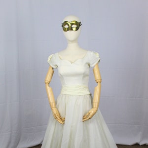 1950s cocktail dress, Vintage 50s dress, Vintage wardrobe, 1950's gown, White vintage sweetheart, Fairycore, Princesscore dress, Royalcore image 1