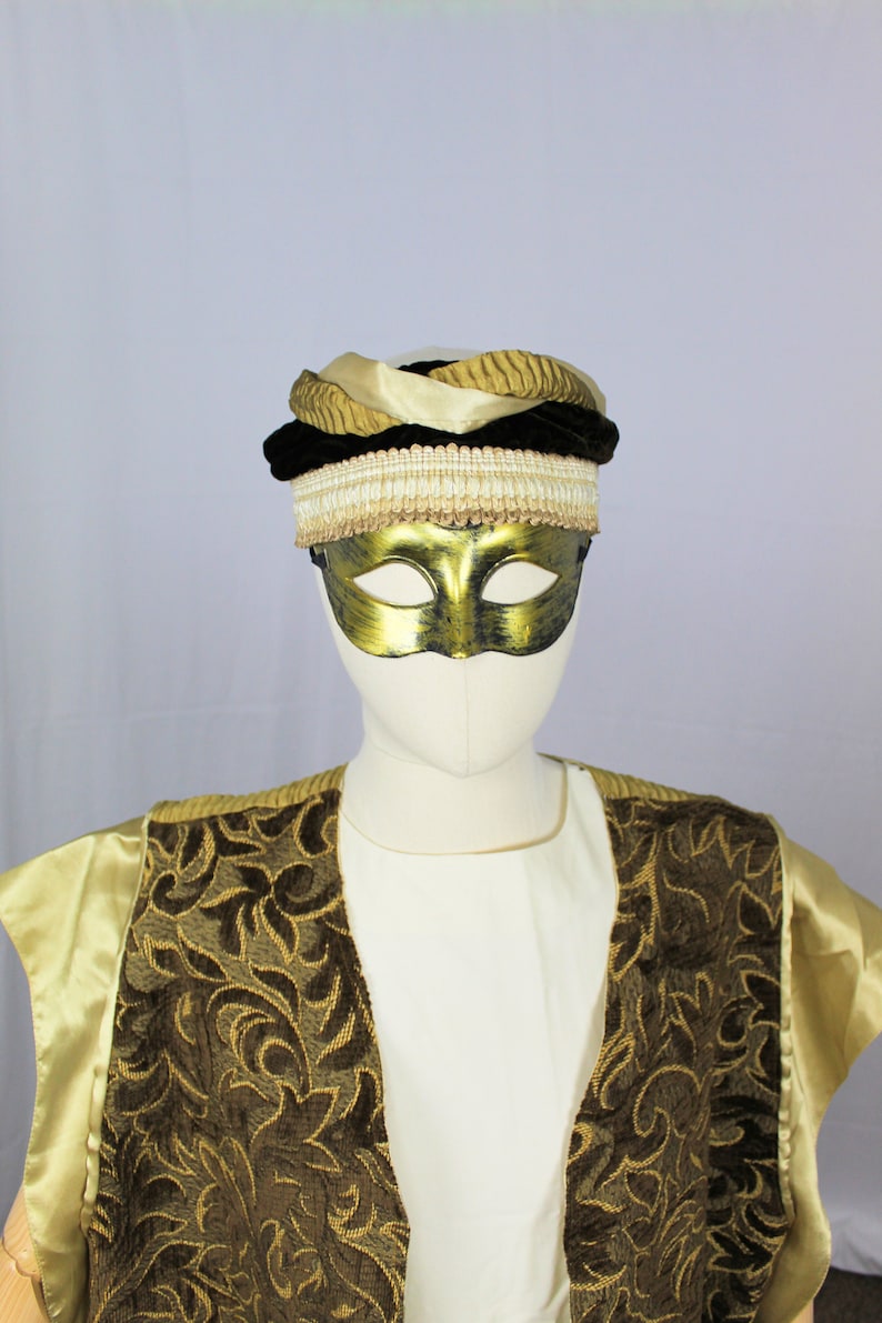 Easter Costume for religious Easter play; He is risen pageant scripts and costumes