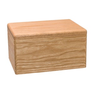 Small Oak Boxwood Wood Cremation Urn