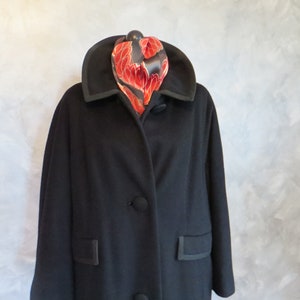 Vintage Black Dress Coat Size L/XL * Warm Winter Coat with Classy Trim