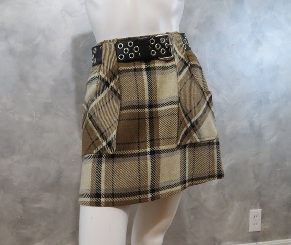 70's Plaid Miniskirt Size 2 * Big Pocket Belted S… - image 1