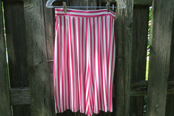 80s Shorts * Classy Cool Pink and White Vertical … - image 5