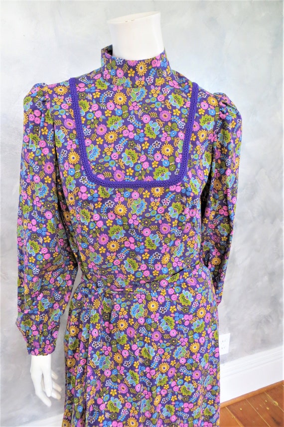 Vintage Cottagecore Maxi Dress * Purple Floral Pra