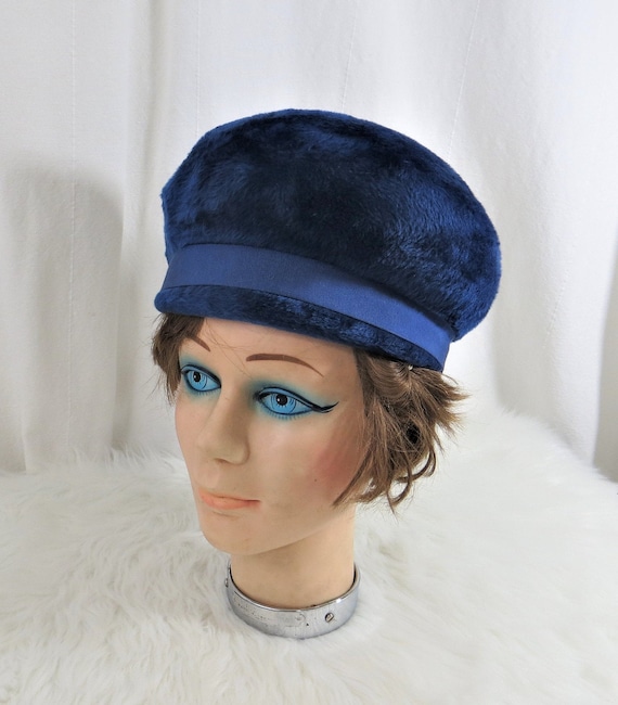 Vintage 60's Blue Furry Mod Hat/Twiggy Bubble Styl