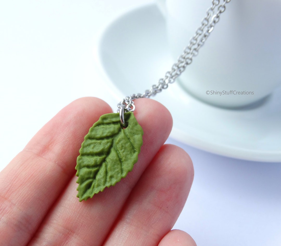 Green Leaf Necklace, Autumn Fall Foliage Leaves Nature Lover Jewelry