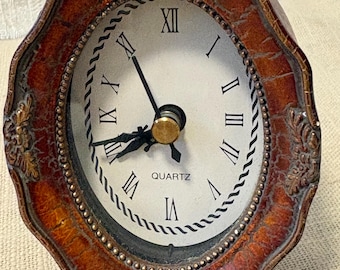 Small Oval Victorian Quartz AA Battery Operated Shelf Clock Crackle Finish Second Hand Roman Numerals