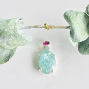 Minas Gerais Aquamarine Gemstone Necklace With Pink Tourmaline | Getting to know yourself | Sloan Stones
