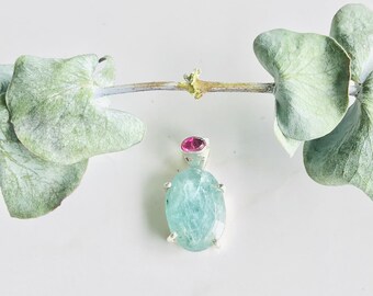 Minas Gerais Aquamarine Gemstone Necklace With Pink Tourmaline | Getting to know yourself | Sloan Stones