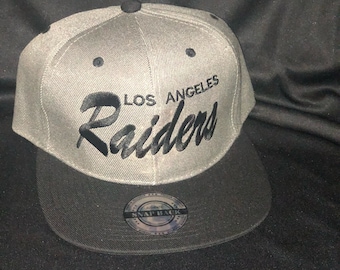 LA Raiders snap
