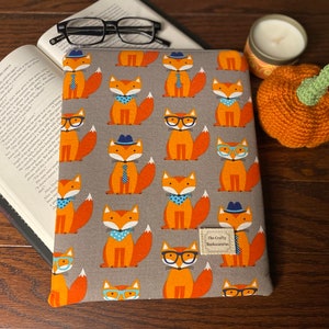 Cute Fox Book Sleeve with Zipper