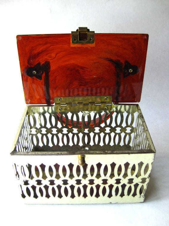 Childs Lucite Box Purse by Pamart in Gold with Ro… - image 4