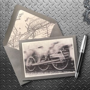Anpassbare Notizkarte „Lokomotive“, Größe 12,7 x 17,8 cm, Züge, Eisenbahn, Dampfmaschine, Geburtstagsgrußkarte, innen leer, personalisiert