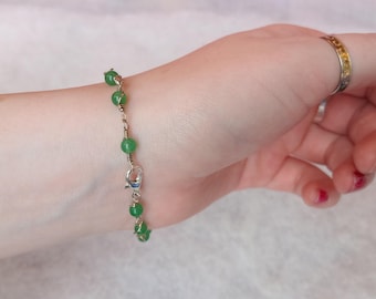 Bracelet fil gainé de pierres semi-précieuses