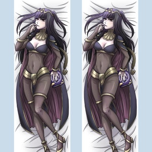 lyn body pillow