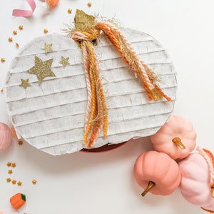 Neutral white pumpkin mini pinata (1), Halloween party favor, Thanksgiving kids table party favor, boho pumpkin party, October birthday gift