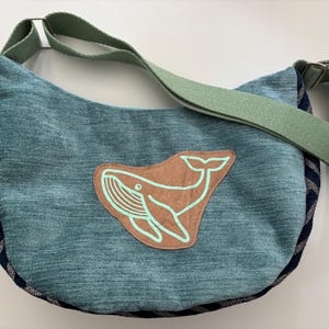 Bananentasche Halfmoon Bag Wal
