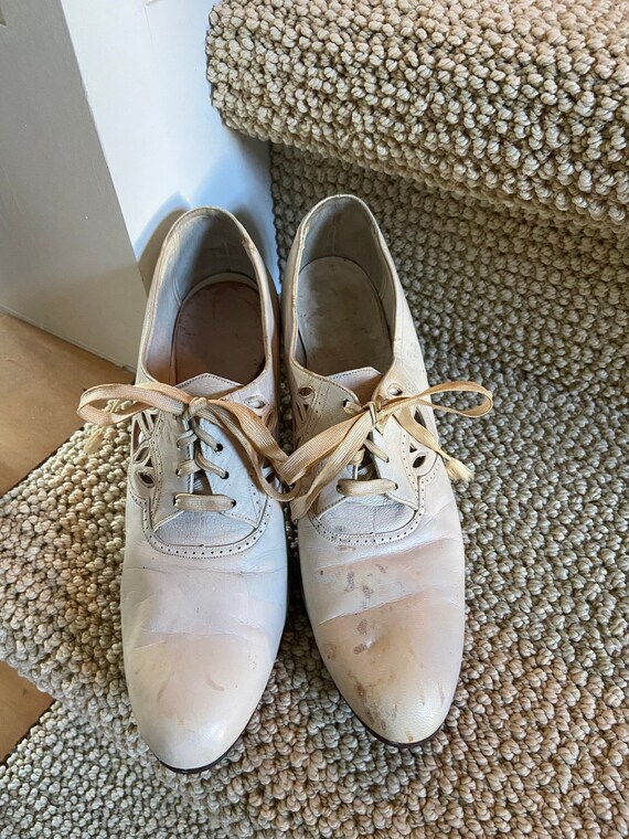 Antique Wedding Shoes White Leather Lace up Louis… - image 5