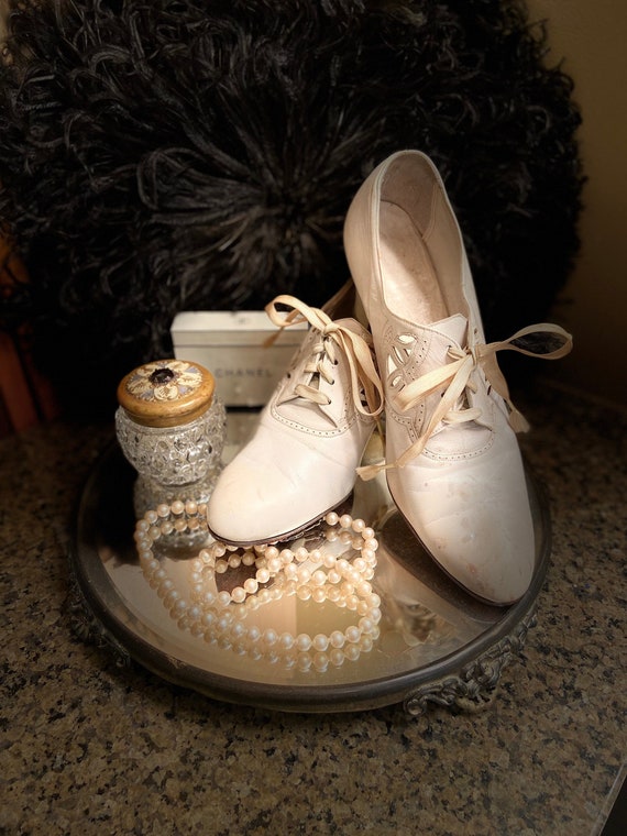Antique Wedding Shoes White Leather Lace up Louis… - image 2