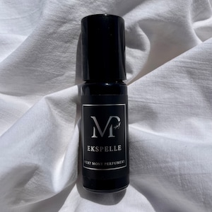 EKSPELLE - Yuzu, Himalayan Cedar, Jade Cypress, Nicotiana & 18 other botanicals.