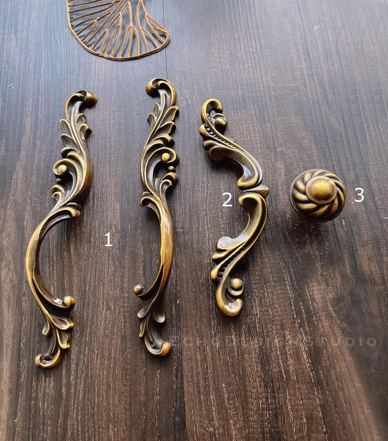 Shabby Chic Cabinet Knob or Drawer Pull: Gold Zinc Alloy Wardrobe Hardware  (BS-C-1037) - Etsy