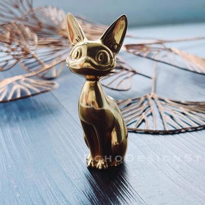 Cat Solid Brass Cabinet Knob: Modern Gold Dresser Pull (BS-C-158)