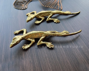 Gecko Solid Brass Cabinet Knob: Modern Gold Dresser Pull (BS-C-218)