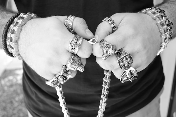 Heavy store metal rings