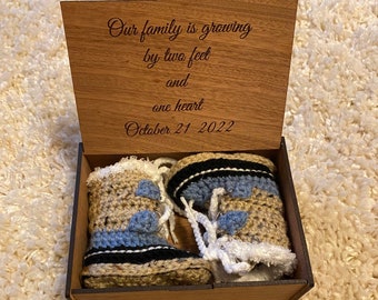 PREGNANCY ANNOUNCEMENT| Grandparent Pregnancy Announcement| Booties and custom box