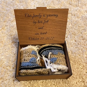 PREGNANCY ANNOUNCEMENT| Grandparent Pregnancy Announcement| Booties and custom box