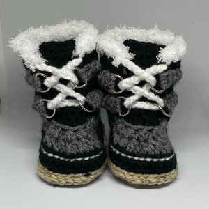 BABY BOOTIES NEWBORN Gift Baby Shower Gift Baby shoes Crochet Boots Crochet Baby Boots Newborn Boots Newborn Booties, image 8