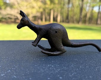 Vintage Ives Kangaroo ramp walker