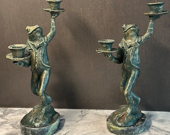 Candelabros de mayordomo de rana de hierro fundido x 2