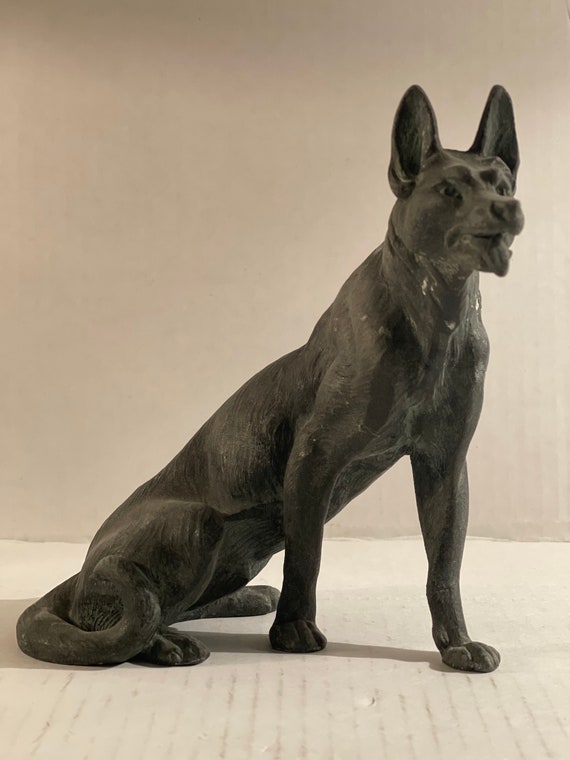 German Shepherd Figurine,Large Dog Figurine,Highly Detailed Action Dog  Figure Toys, Realistic Animal Figure Dog Toy for Christmas Birthday