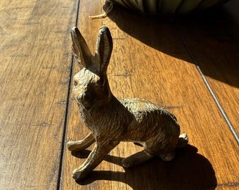 Figura de conejo de metal vintage