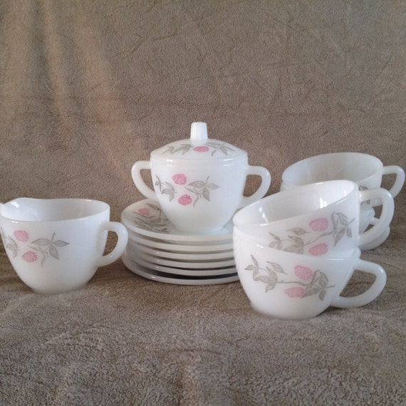 Federal Glass Pink Clover Blossom Milk Glass set of 12
