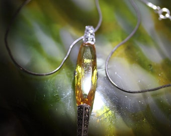 Lovely Art Deco Faceted Yellow Citrine and Sterling Vintage Pendant Choker