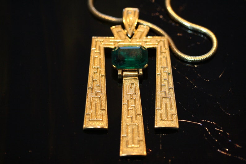 Crown Trifari Vintage Emerald Crystal Egyptian Revival Necklace image 9