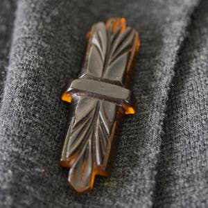 Wonderful Bakelite Black and Applejuice Vintage Pin