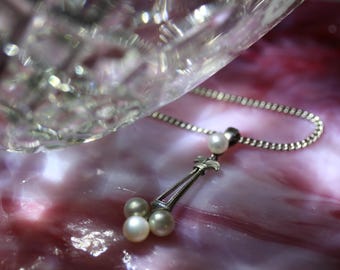 Marvelous Mikimoto Silver and Cultured Pearl 15" Art Deco Choker Necklace