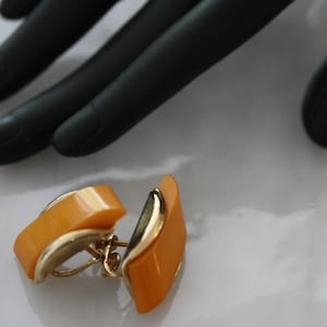 Tailored Vintage Egg Yolk Bakelite Screw Back Earrings