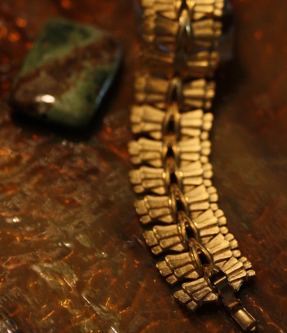 Striking Vintage Choker and Bracelet Set - image 4