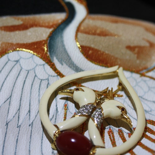 Perfect Peacock Pin shops Asian Art Deco Enamel Brooch