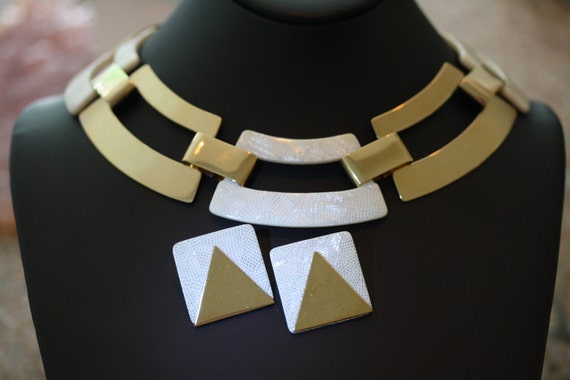 Jazz Age Mid Century Modern Lucite Necklace & Ear… - image 1