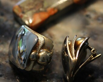 Superbes boucles d'oreilles clip art déco modernistes vintage en or et argent
