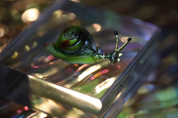 Vintage Little Enamel Snail Pin - image 5