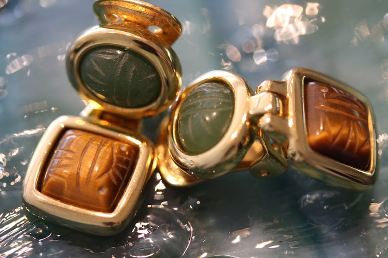KJL Egyptian Modern Vintage Art Glass Bracelet and Clip on Earrings.