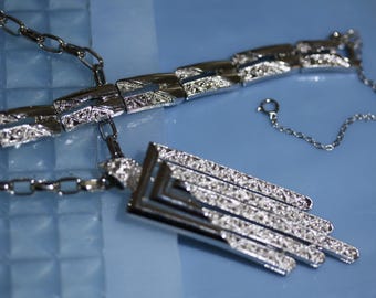 Lovely Vintage Monet Silver Art Deco 30" Necklace and Link Bracelet Set